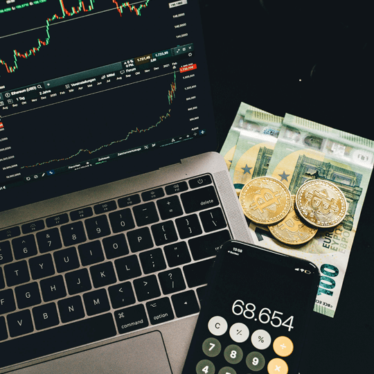 Frame Cipro NX team di esperti di investimenti in criptovalute